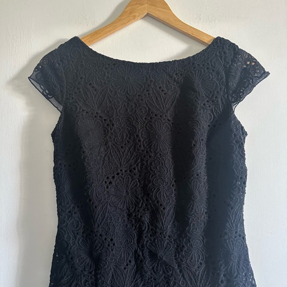 Lilly Pulitzer Black Lace Overlay Jeanette Mini Dress size 2 EUC - Picture 6 of 11